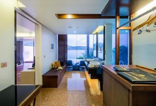 Grand Private Pool Suite