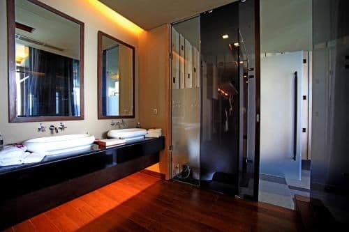 Honeymoon Private Pool Suite