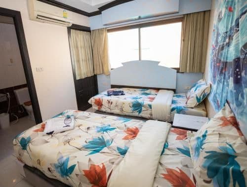 Twin Room with City View with Mini Balcony