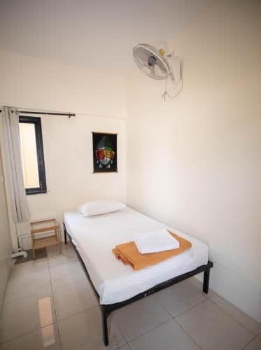 Single Room with Mountain View with Fan and Shared Bathroom