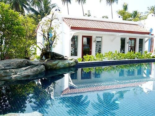 Family Room - Poolside