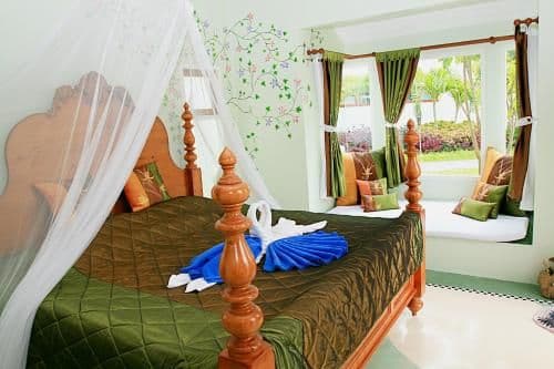 Villa - Beach Front