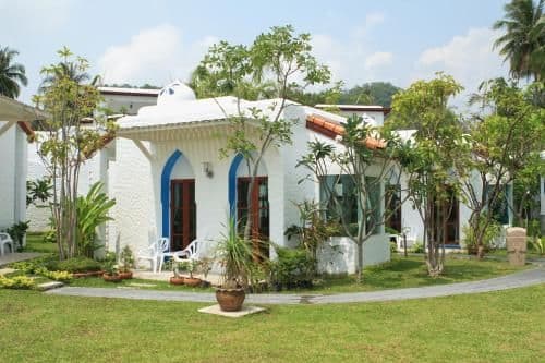Villa - Beach Front