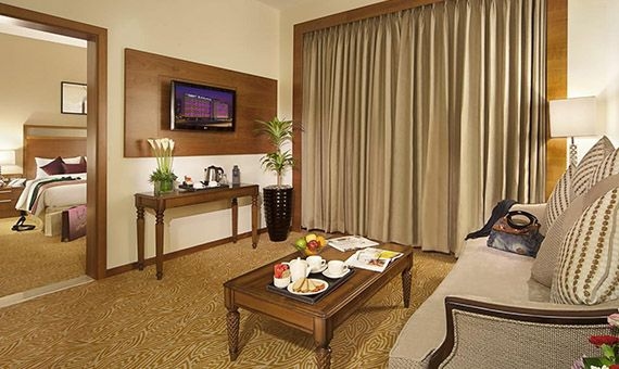Landmark Grand Hotel4