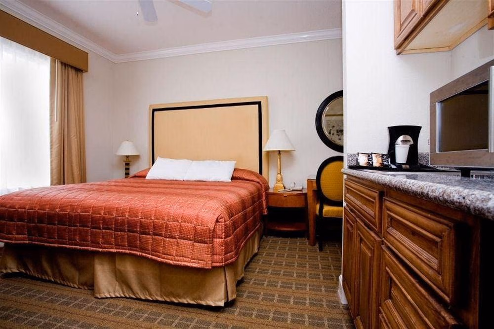 Americas Best Value Inn & Suites- SoMa4