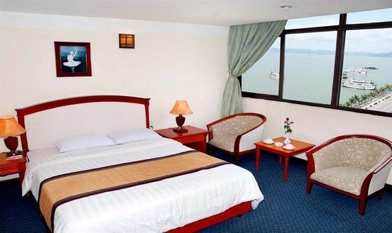 Van Hai Hotel4