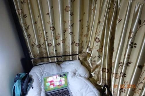 Single Bed in Mixed Dormitory Room