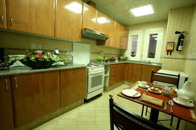 SUITE EXECUTIVE