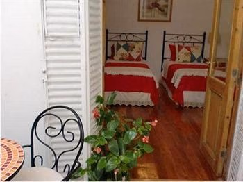 Simple & Charming Hotel Bed & Breakfast4