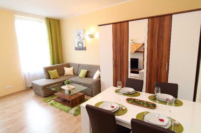 APARTMENT CAPACITY 4