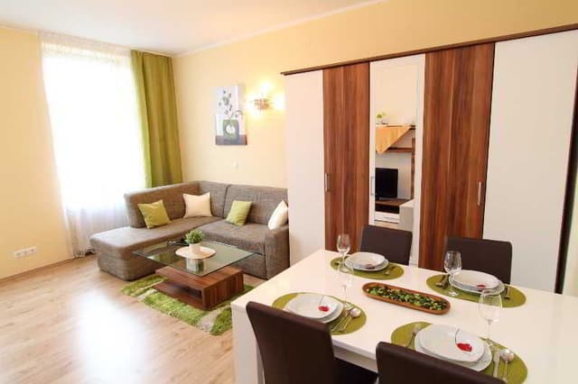APARTMENT CAPACITY 4