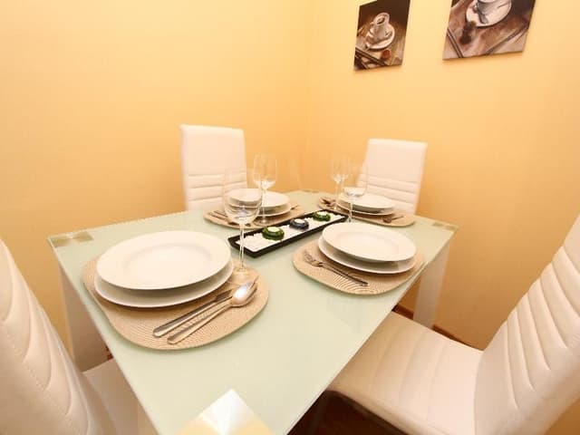 APARTMENT CAPACITY 4