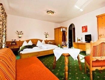 Hotel Gasthof Mitteregger1