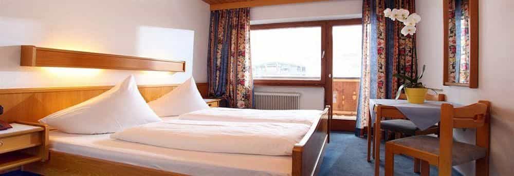 Hotel Taxacher