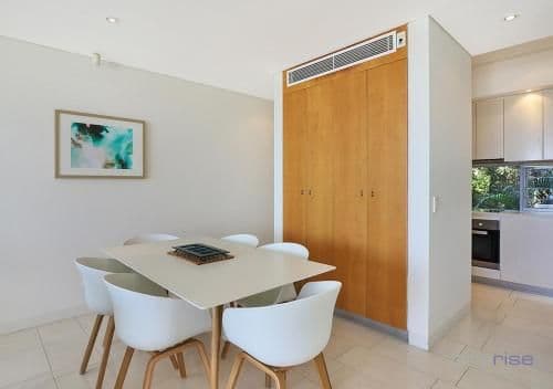 Three-Bedroom Townhouse with View