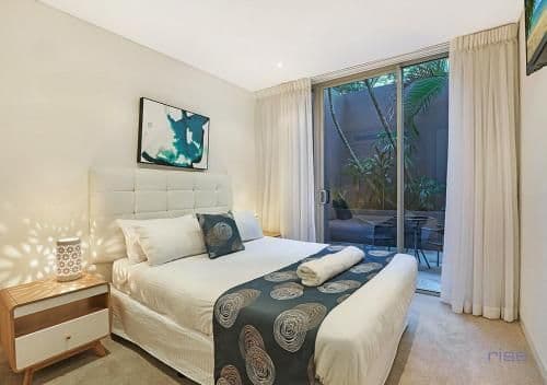 Three-Bedroom Townhouse with View