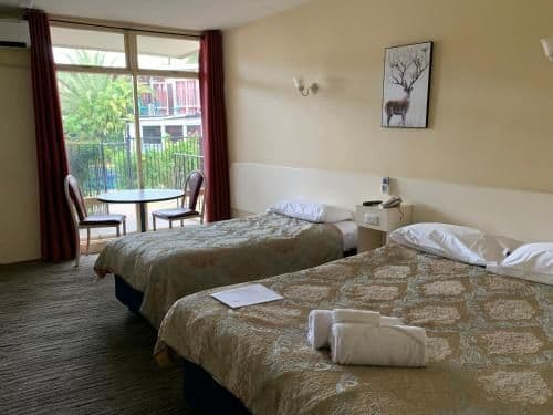 Standard Twin Room