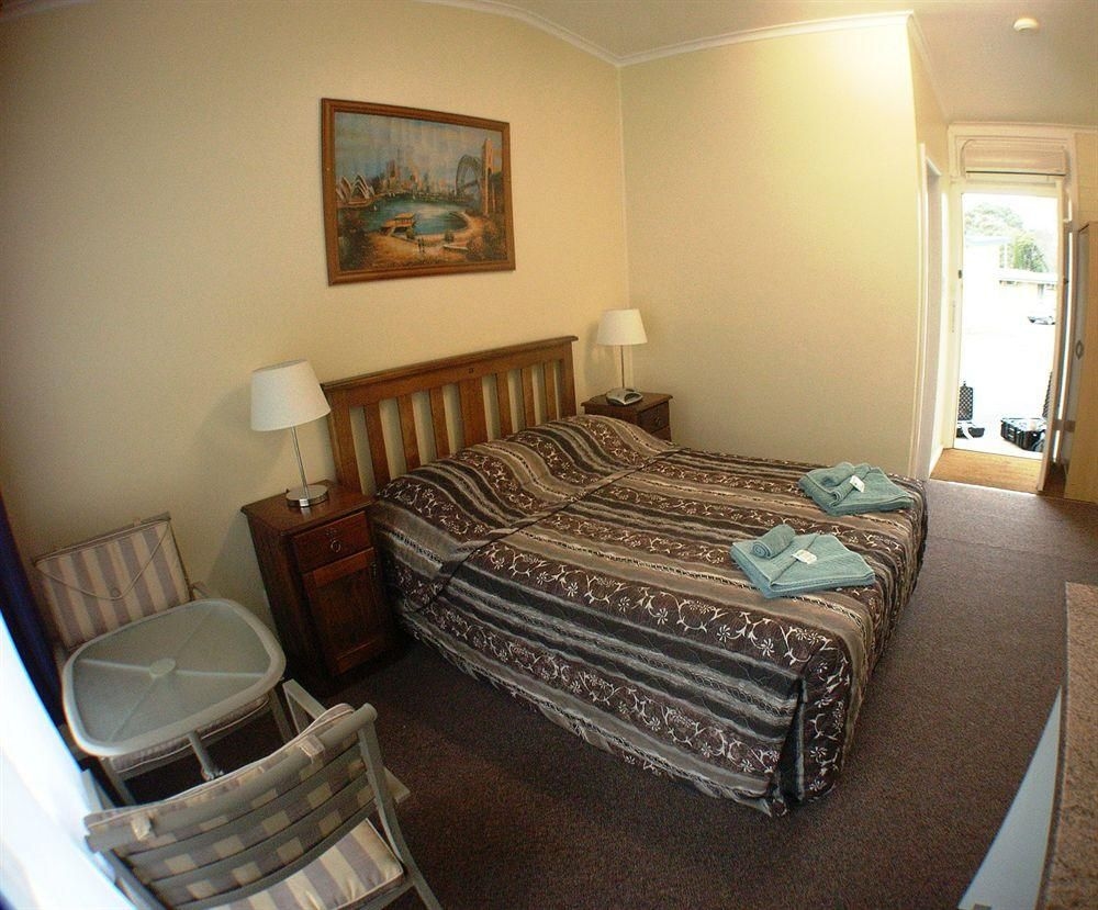 Southern Right Motor Inn0