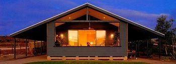 Riverview Rise Retreats0