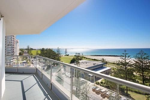 Deluxe Two-Bedroom Apartment with Ocean View