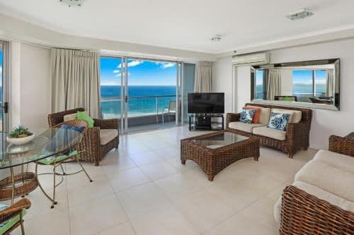 Deluxe Two-Bedroom Apartment with Ocean View