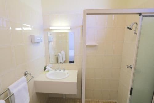 Standard Suite - Unserviced (Courtyard View)