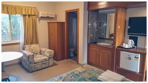 Deluxe Queen Room