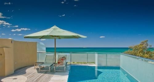 Beach Suites0