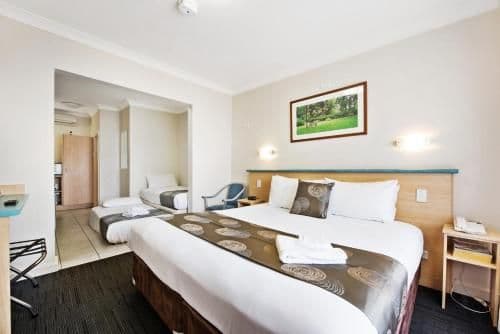 Deluxe Family Room