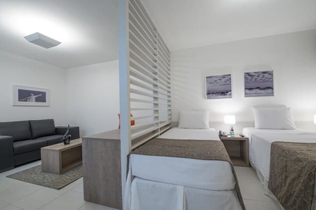 SINGLE LUXURY