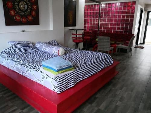 Superior One-Bedroom Apartment with Balcony