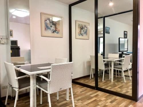 Superior One-Bedroom Apartment with Balcony