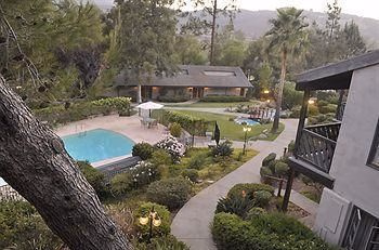 Tuscany Hills Resort3