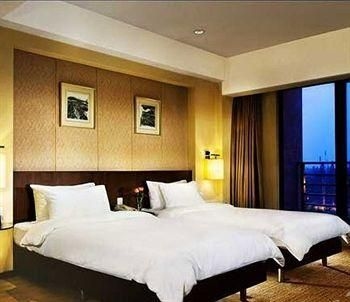 Jinling Riverside Hotel1