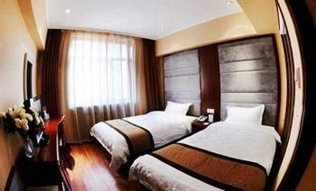 GFOUR HOLIDAY HOTEL2