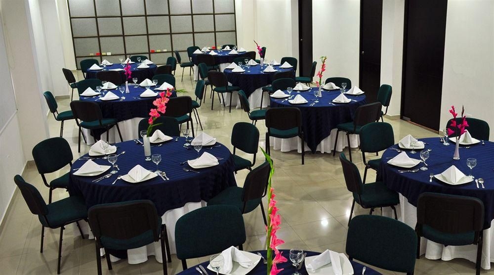 Hotel Santa Marta Real4