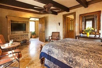 Los Suenos Resort Villas and Condos4