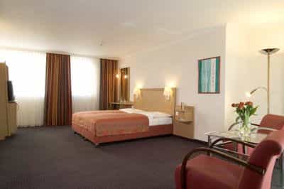 NH Zurich Airport Hotel NH Zurich Airport Hotel
