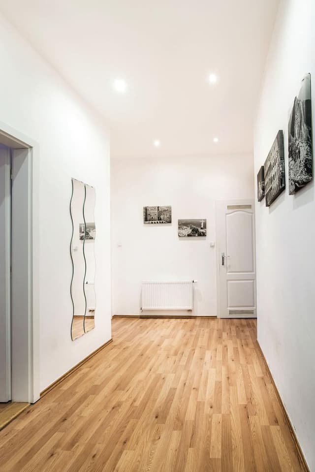 APARTMENT CAPACITY 8