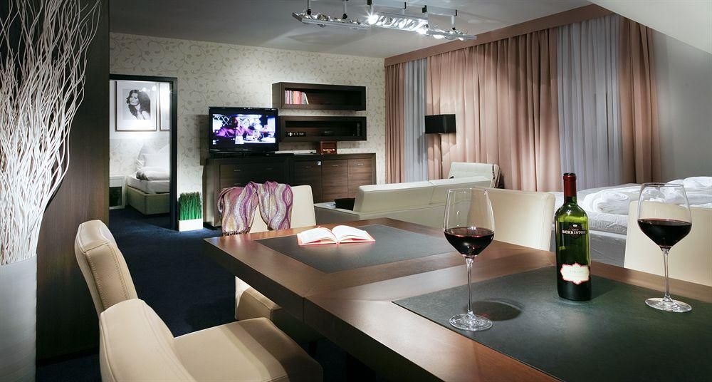 Savoy Hotel Spindleruv Mlyn0