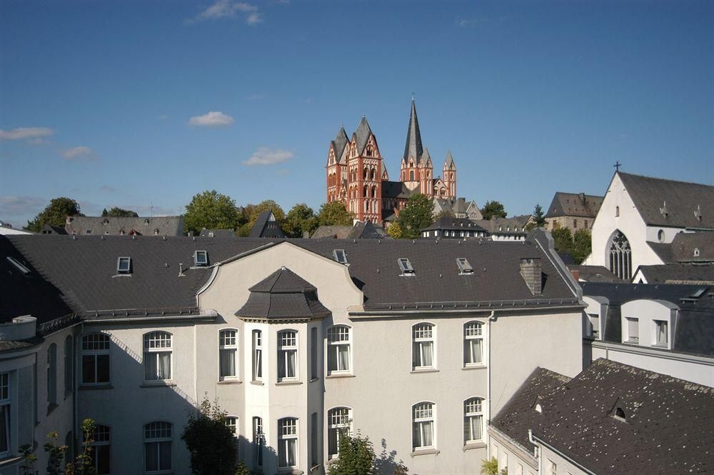 Dom Hotel Limburg4