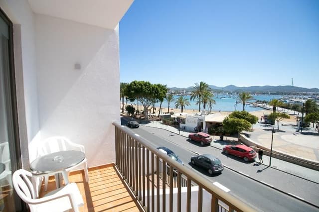 APARTMENT SEA VIEW