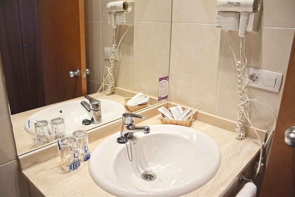 Hotel Servigroup Romana4