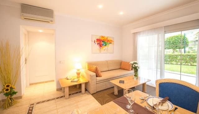 APARTMENT CAPACITY 4