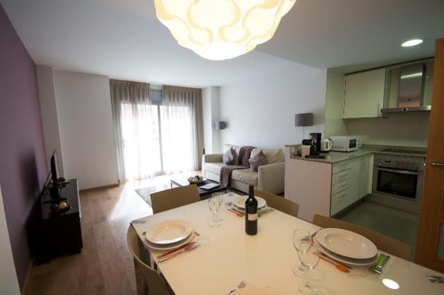 APARTMENT CAPACITY 2 ONE BEDROOM