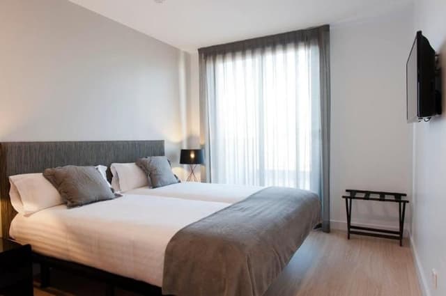 APARTMENT CAPACITY 4 ONE BEDROOM