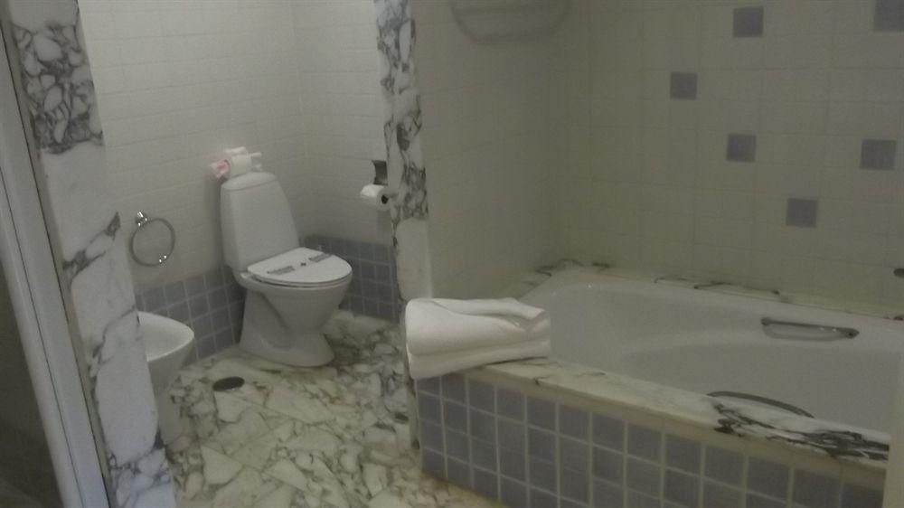 Bluebay Beach Club1