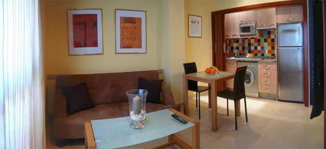 APARTMENT CAPACITY 2 ONE BEDROOM