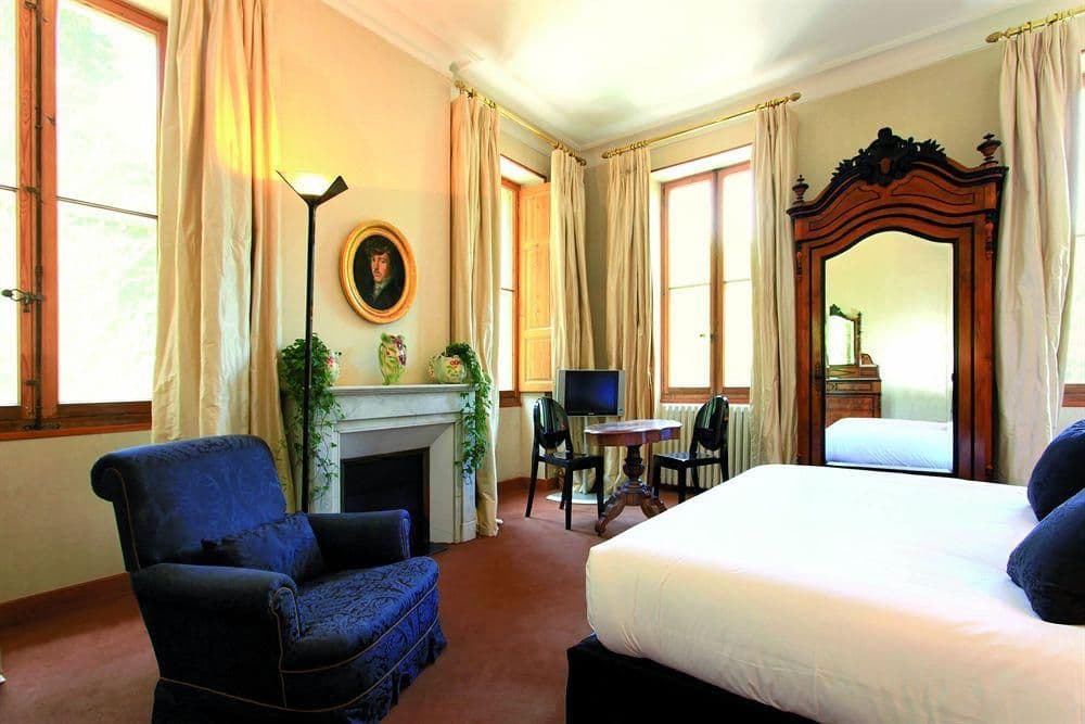 Le Chateau des Alpilles Le Chateau des Alpilles