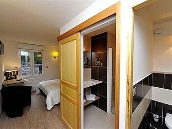Hotel Les 2 Rives1